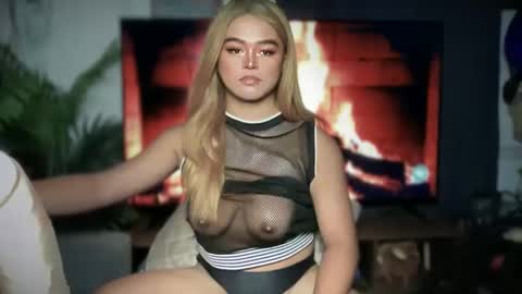 blackbarbiechantalxvx online show from 02-04-25, 06:17