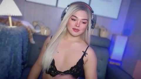 blackbarbiechantalxvx online show from 03-04-25, 05:03