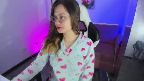 Sophie online show from 11-30-25, 12:53