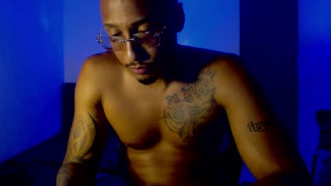 Snapshot of blackboy2874 chatting on 03-26-26, 06:08 DWAYNE BELL online show from 03-26-26, 06:08