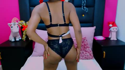 Snapshot of blackdynastyx chatting on 12-17-24, 02:44 Candy online show from 12-17-24, 02:44