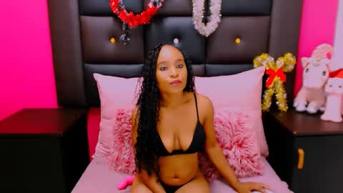 Snapshot of blackdynastyx chatting on 12-21-24, 08:00 Candy online show from 12-21-24, 08:00