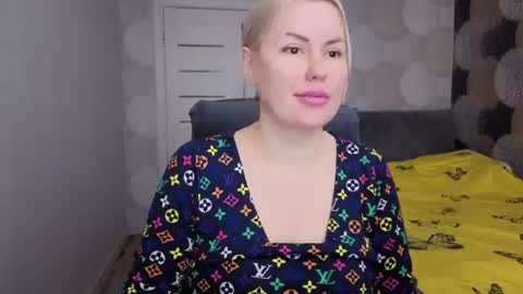 Snapshot of blackeyes11 chatting on 07-13-26, 02:36 blackeyes11 online show from 07-13-26, 02:36