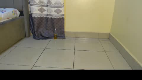 Snapshot of blackfairy01 chatting on 03-08-25, 12:33 blackfairy01 online show from 03-08-25, 12:33