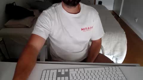 Snapshot of blackfox33 chatting on 09-12-25, 11:43 blackfox33 online show from 09-12-25, 11:43