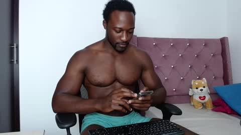 Twtter 1MikeBeckford            Onlyfns beckfordmike online show from 02-16-25, 03:16