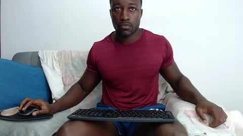 Twtter 1MikeBeckford            Onlyfns beckfordmike online show from 05-12-26, 12:02