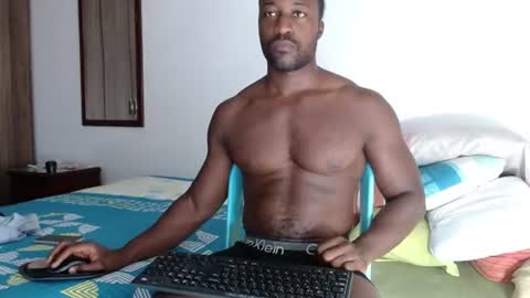 Snapshot of blacknikes chatting on 07-18-26, 11:36 Twtter 1MikeBeckford Onlyfns beckfordmike online show from 07-18-26, 11:36