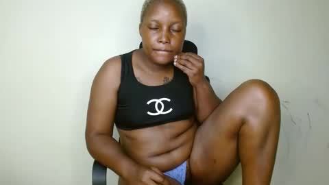 Snapshot of blackpal_ chatting on 12-12-24, 02:04 salome online show from 12-12-24, 02:04