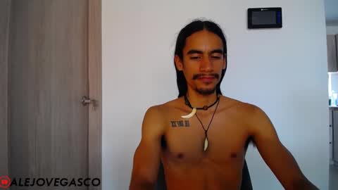 Snapshot of blackpanter_13 chatting on 01-12-25, 08:03 Black Panther online show from 01-12-25, 08:03