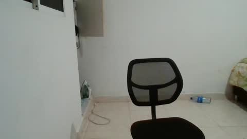 Snapshot of blackpanther_king chatting on 01-03-25, 03:05 blackpanther_king online show from 01-03-25, 03:05