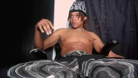 everyday STREAM 11PM COLOMBIAN HOUR online show from 03-03-26, 06:41