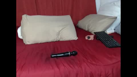 Snapshot of blackpearlxxo chatting on 11-29-25, 09:01 blackpearlxxo online show from 11-29-25, 09:01