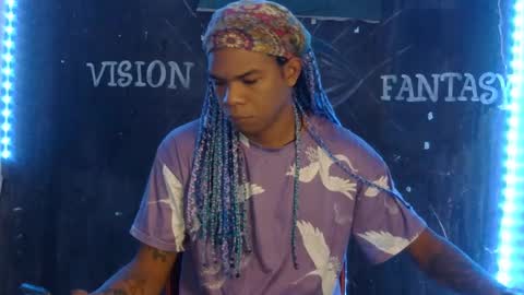 Snapshot of blackphylosofy chatting on 01-22-25, 11:01 i am D.L online show from 01-22-25, 11:01