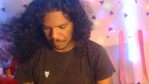 Snapshot of blackphylosofy chatting on 02-21-25, 11:33 i am D.L online show from 02-21-25, 11:33