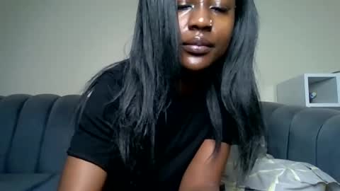Snapshot of blackprincess25 chatting on 06-29-26, 11:49 Lorraine online show from 06-29-26, 11:49