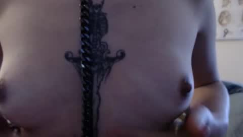 Snapshot of blackrxse chatting on 01-18-25, 09:34 Roselina online show from 01-18-25, 09:34