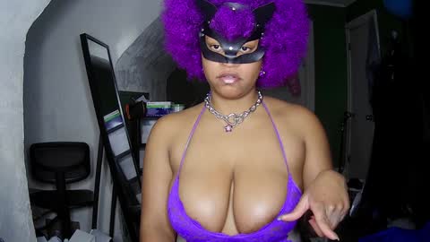 Queen Siren online show from 12-06-24, 01:07