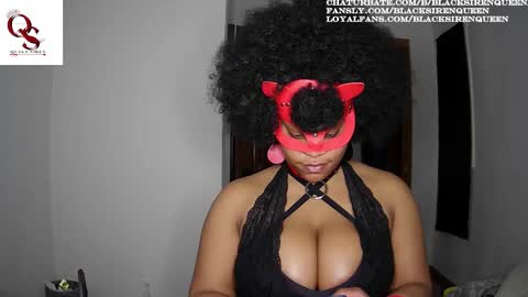 Queen Siren online show from 02-23-25, 05:12