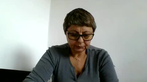 Snapshot of blackwidow05 chatting on 11-05-25, 01:44 Black Widow online show from 11-05-25, 01:44