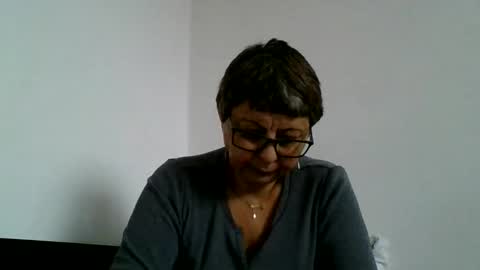 Snapshot of blackwidow05 chatting on 11-10-25, 08:57 Black Widow online show from 11-10-25, 08:57