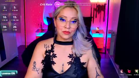 Snapshot of blackwidowj chatting on 05-27-26, 10:45 Johana S online show from 05-27-26, 10:45