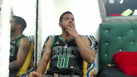 Snapshot of blade_foxx chatting on 01-07-25, 02:53 Richard online show from 01-07-25, 02:53