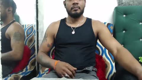 Snapshot of blade_foxx chatting on 01-11-25, 09:26 Richard online show from 01-11-25, 09:26