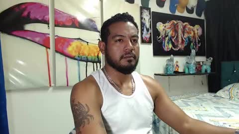 Snapshot of blade_foxx chatting on 01-17-25, 07:19 Richard online show from 01-17-25, 07:19