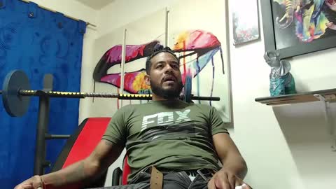 Snapshot of blade_foxx chatting on 03-12-25, 01:51 Richard online show from 03-12-25, 01:51