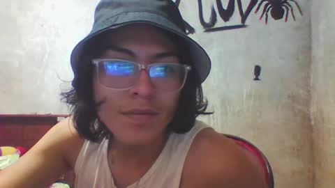 blade_sensual online show from 11-06-25, 04:13