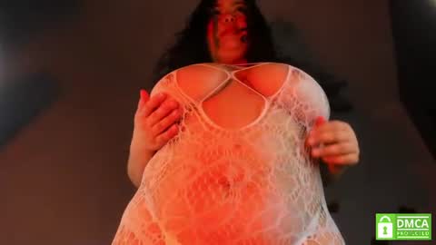 Snapshot of blair_curvy chatting on 06-19-26, 01:26 Blair online show from 06-19-26, 01:26
