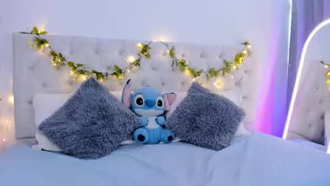 Snapshot of blair_queen chatting on 11-14-25, 09:24 online show from 11-14-25, 09:24