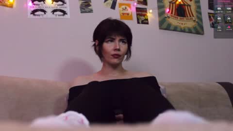 Britney online show from 04-19-26, 06:10