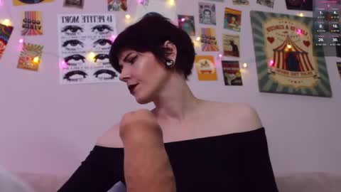 Britney online show from 04-24-26, 03:36