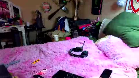 Snapshot of blakelytgirl chatting on 01-21-25, 12:39 Blakely Morningstar online show from 01-21-25, 12:39