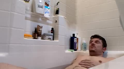 Snapshot of blakenextdoor chatting on 12-04-24, 03:26 Blake Jonson online show from 12-04-24, 03:26