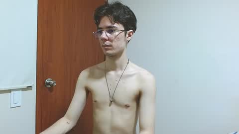 Snapshot of blakeshatter chatting on 01-16-25, 02:30 blakeshatter online show from 01-16-25, 02:30