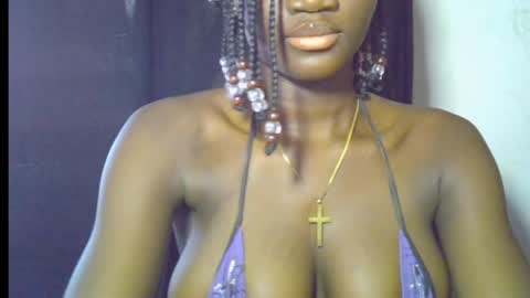 Snapshot of blaq_melanin chatting on 05-11-26, 10:21 nikky00 online show from 05-11-26, 10:21