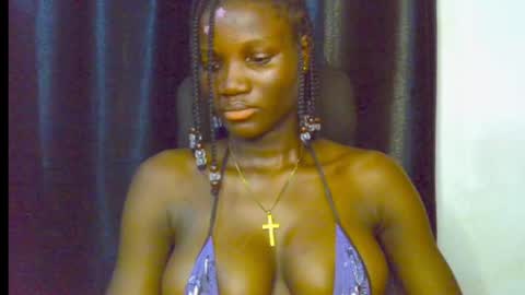 Snapshot of blaq_melanin chatting on 05-11-26, 05:54 nikky00 online show from 05-11-26, 05:54