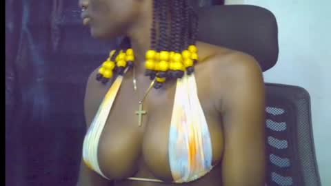 Snapshot of blaq_melanin chatting on 06-13-26, 10:13 nikky00 online show from 06-13-26, 10:13