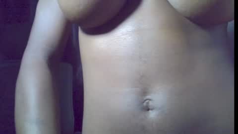 Snapshot of blaq_melanin chatting on 07-23-26, 08:34 nikky00 online show from 07-23-26, 08:34