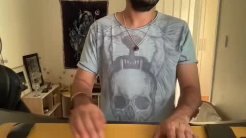 Snapshot of bleakshado chatting on 12-17-25, 11:33 bleakshado online show from 12-17-25, 11:33