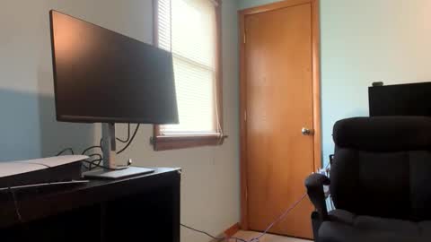 Snapshot of blissfulfoxtrot chatting on 03-08-26, 02:21 Blissful Foxtrot online show from 03-08-26, 02:21