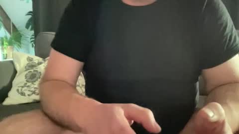 BlIdoL online show from 11-18-25, 07:46