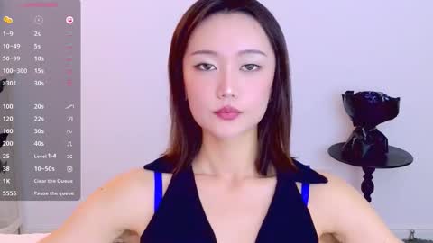 YoYo online show from 12-14-25, 06:08