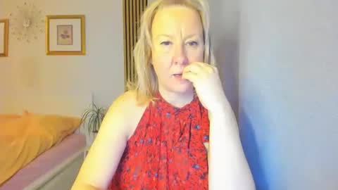 Nicole online show from 02-09-25, 04:07
