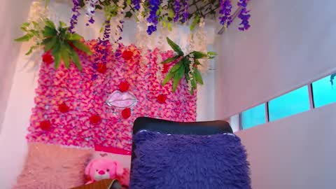 blonde_squirt_ online show from 12-20-25, 07:10