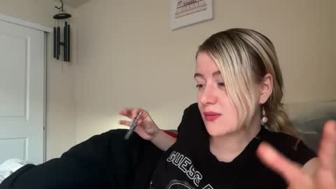 blondebunny999 online show from 02-27-26, 11:38