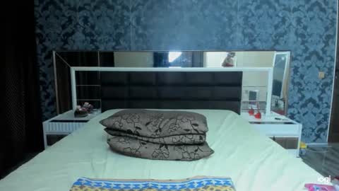 Tina online show from 03-06-26, 04:42